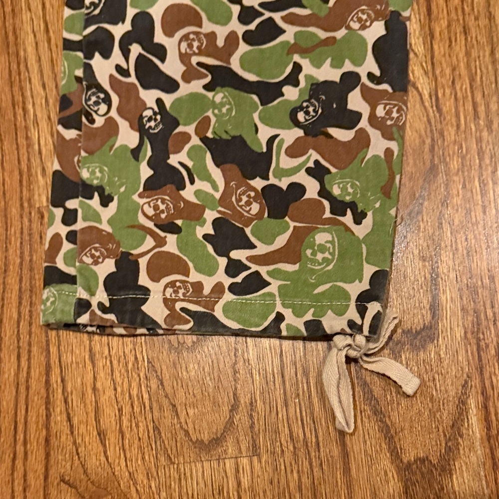 Camouflage Skull Pattern Cargo Pants - Green/Brown, Size 7 - Picture 3 of 10